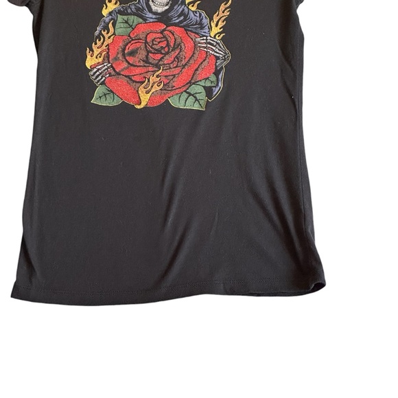 CLASSIC CREW WOMANS SKELETON ROSE GRAPHIC TEE SZ SMALL - Picture 2 of 8